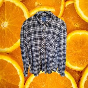 Jackson Hole White and Black Flannel Size‎ XL